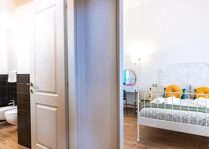 Apartment Casa Fen Palazzo Storico - Re Di Metro A - 2camere2bagni