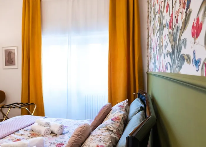 Apartment Casa Fen Palazzo Storico - Re Di Metro A - 2camere2bagni Rom