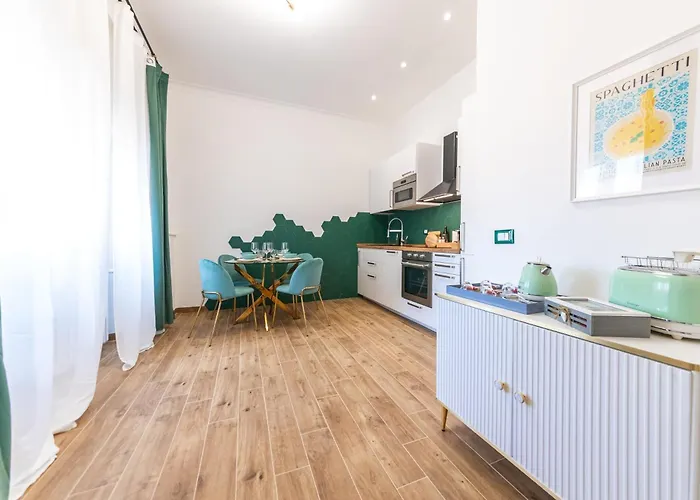 Apartment Casa Fen Palazzo Storico - Re Di Metro A - 2camere2bagni Rom